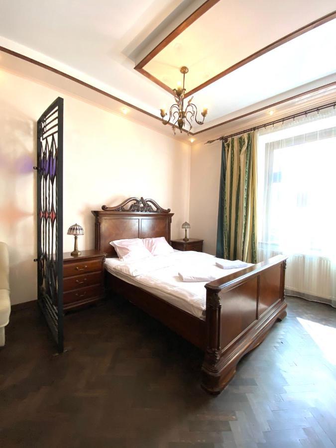 Апартаменти на вулиці Лесі Українки 19 кв 9 Львів Екстер'єр фото